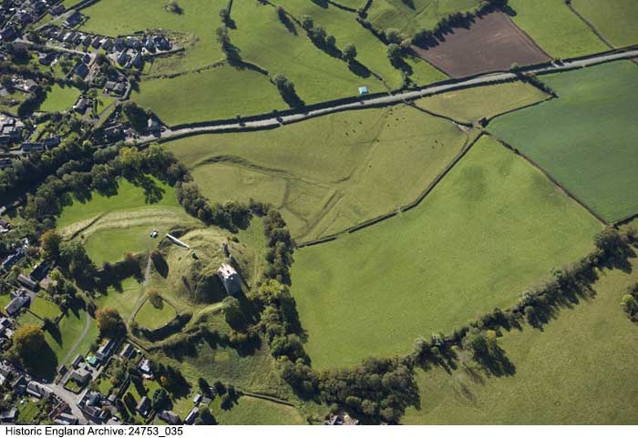 Aerial View of Clun Castle © Historic England Archive